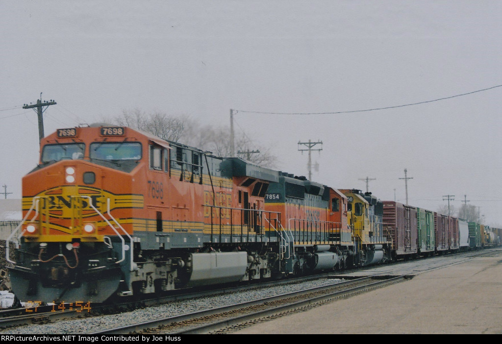 BNSF 7698 West